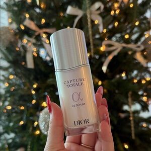 Dior Capture Totale Le Sérum - Elegant Silver